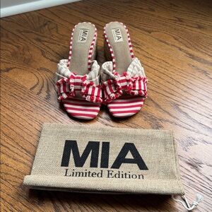 NWT MIA Red and Cream Striped Wedge Slide Heels